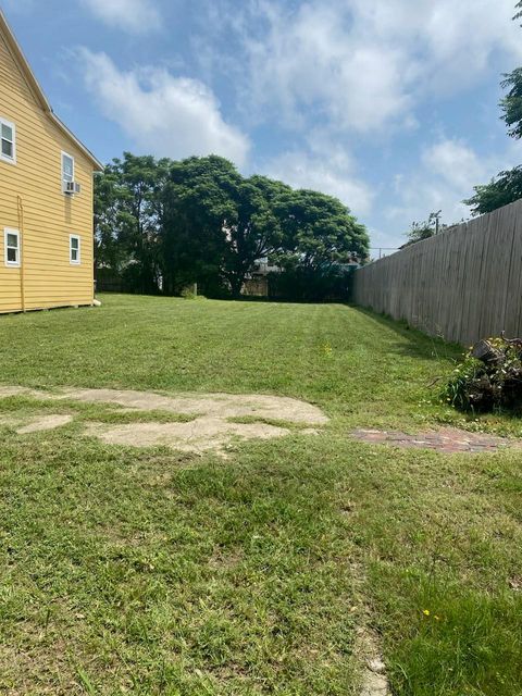 Photo of 4015 Ball, Galveston, TX 77550 (MLS # 92011543)