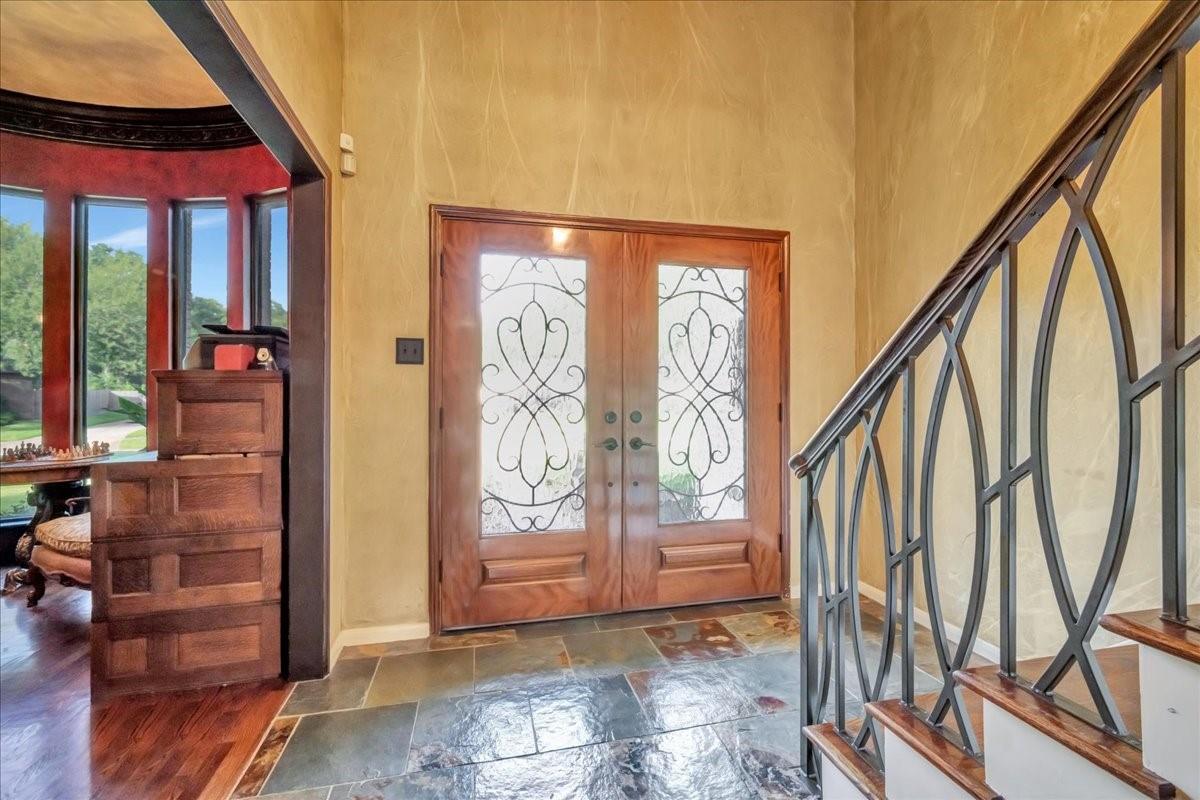 1627 Lake Bluff Drive