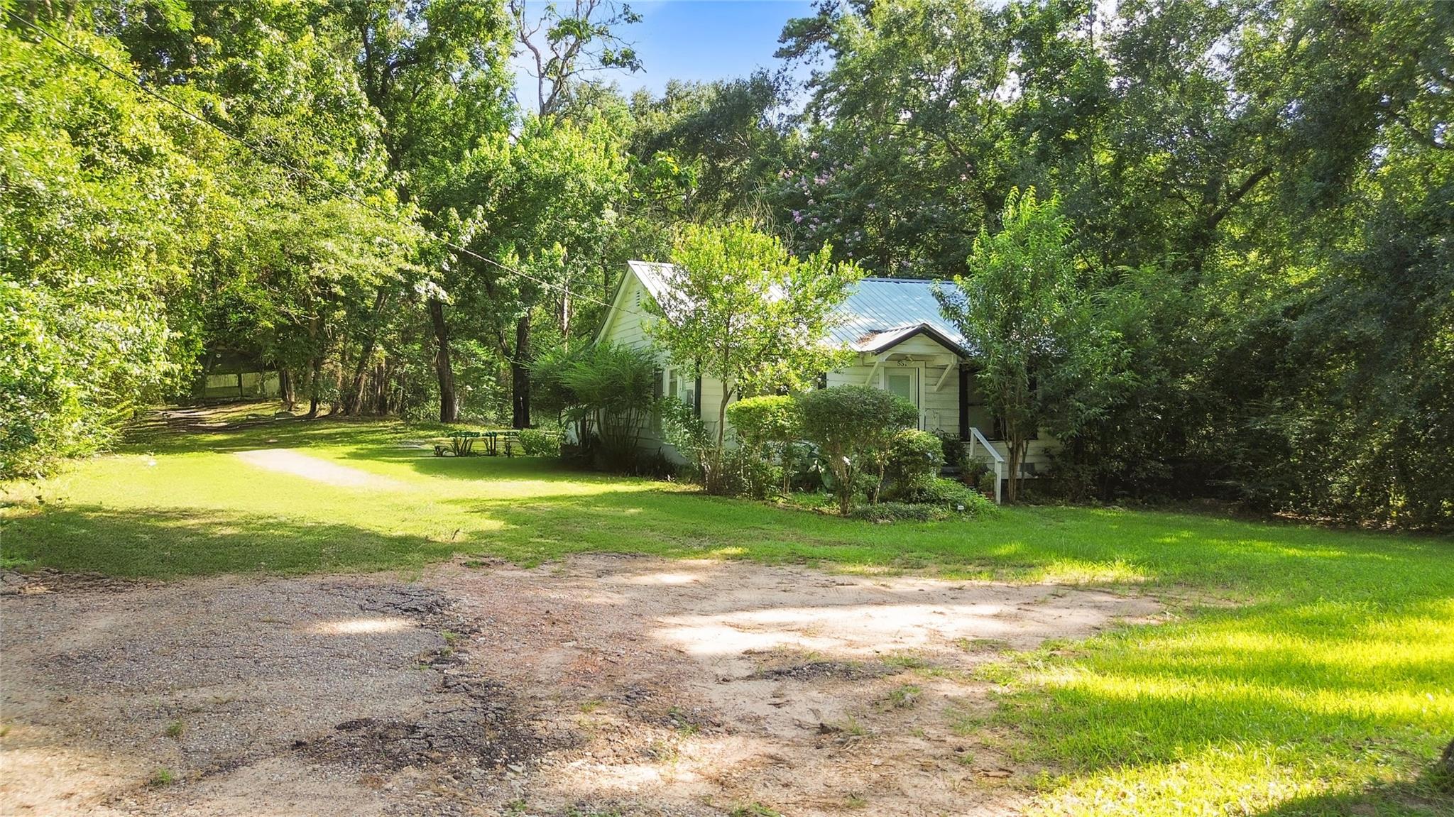 687 & 531 Cline Street