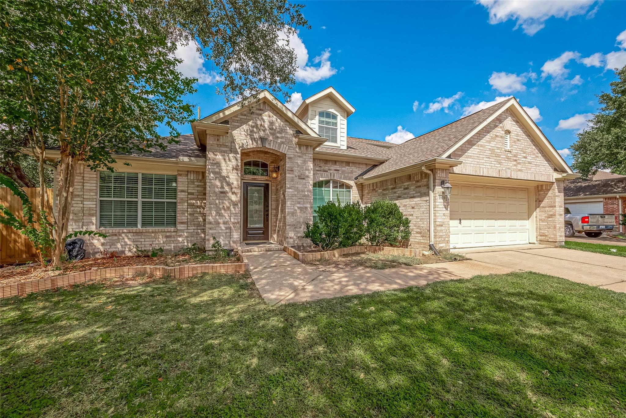 2810 Silverbit Trail Lane