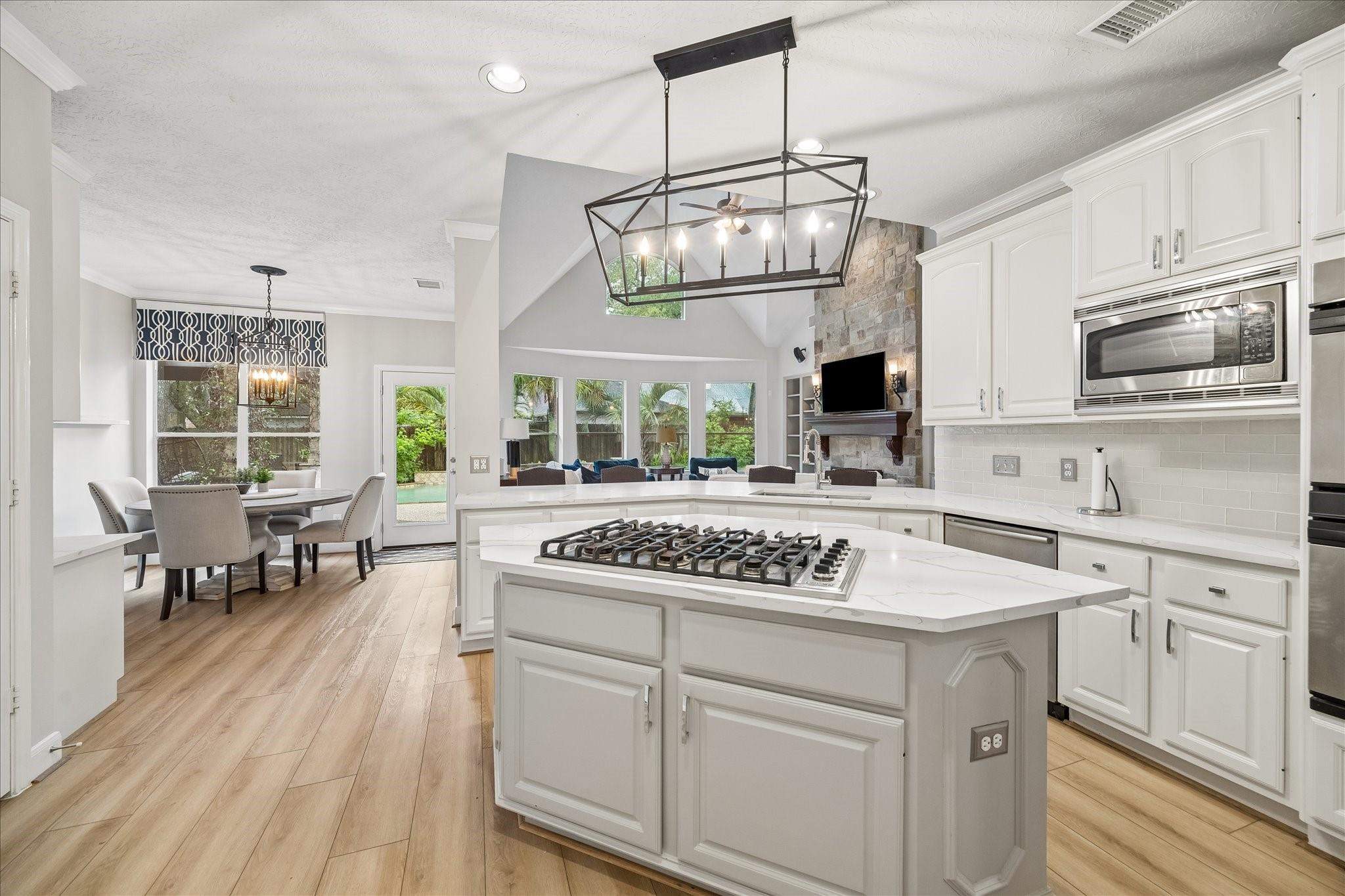 2119 Misty River Trail