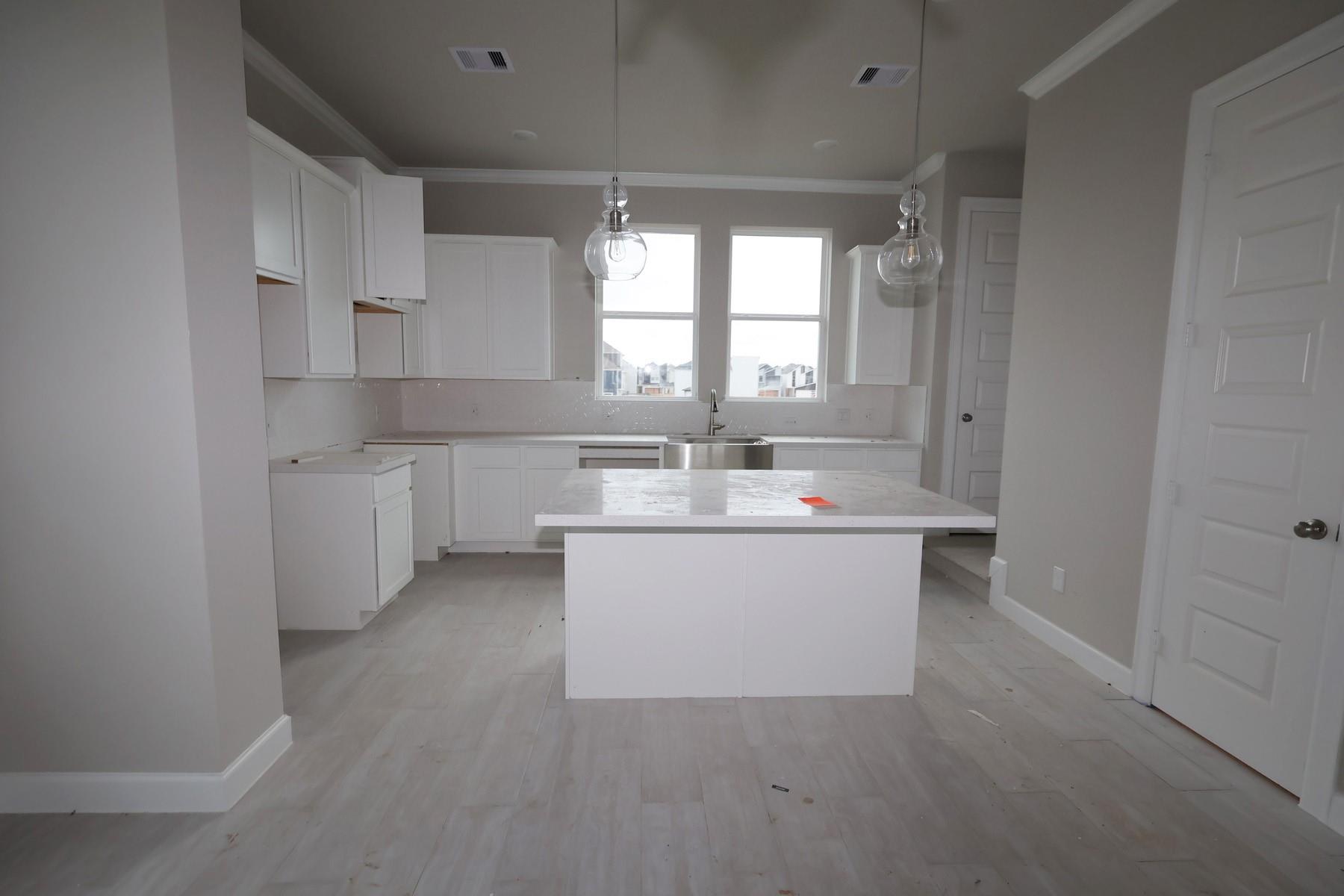 3018 Tres Olivos Drive
