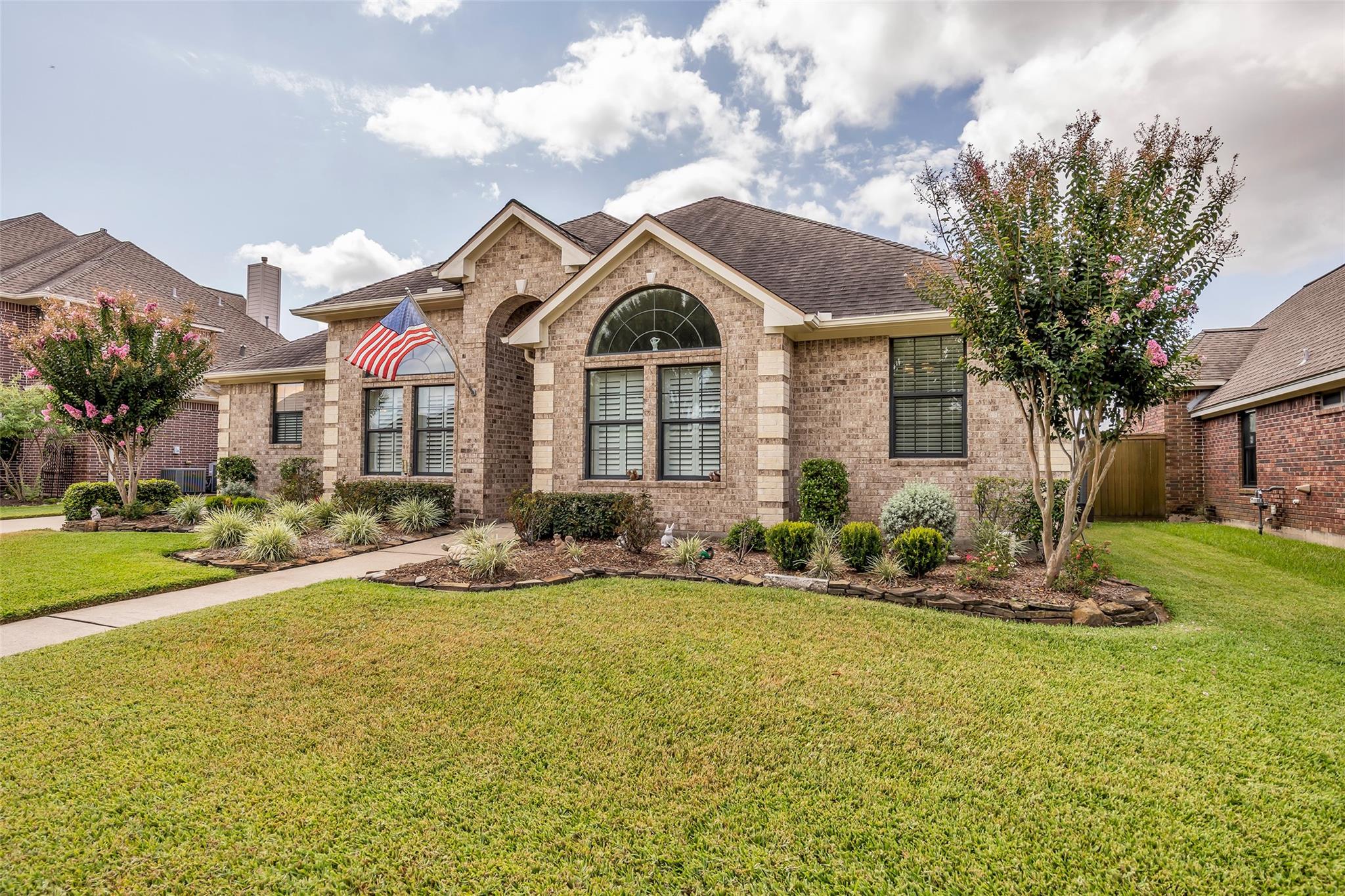 1813 Mesa Verde Drive