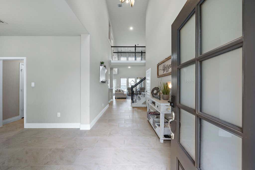 Photo of 6902 N Elmwood Trail, Katy, TX 77493 (MLS # 98103974)