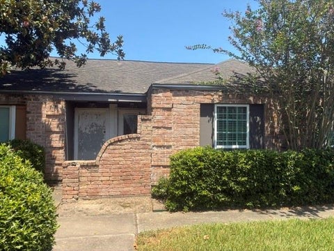 Photo of 12819 Lima Drive #2819, Houston, TX 77099 (MLS # 16027006)