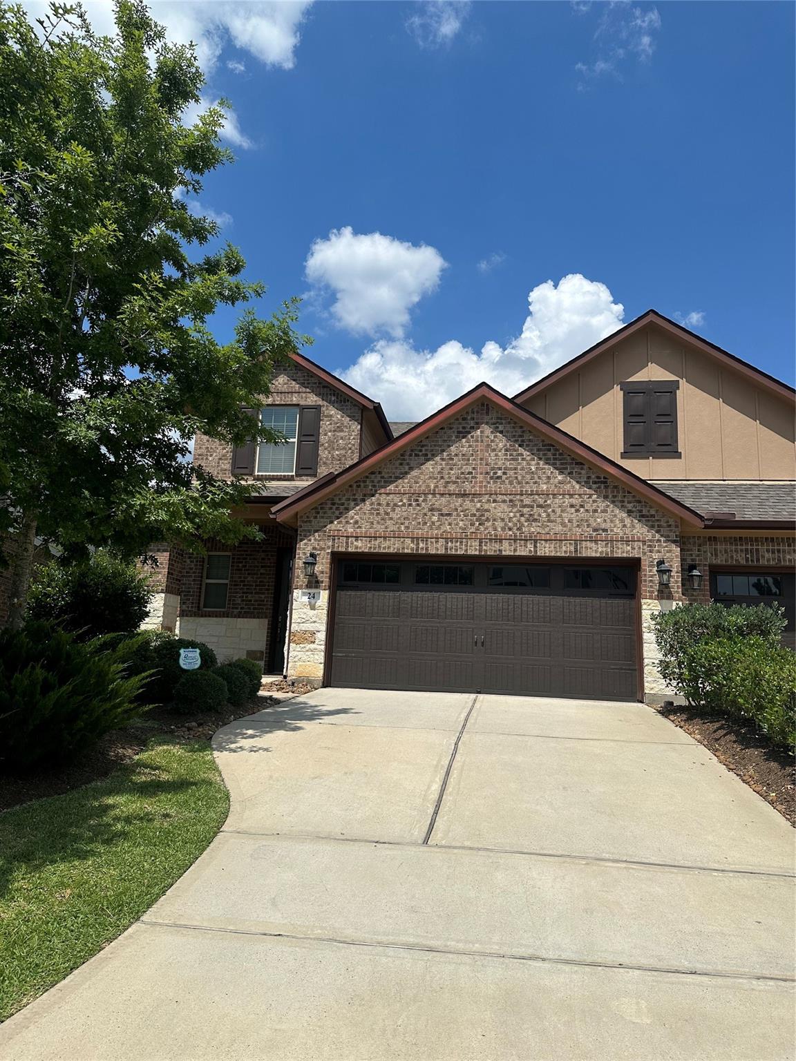 24 Centennial Ridge