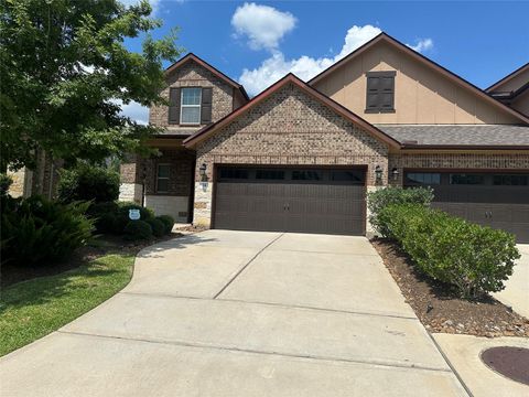 Photo of 24 Centennial Ridge Pl, The Woodlands, TX 77354 (MLS # 51138684)