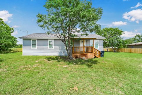 Photo of 16057 Ave B, Somerville, TX 77879 (MLS # 45867035)