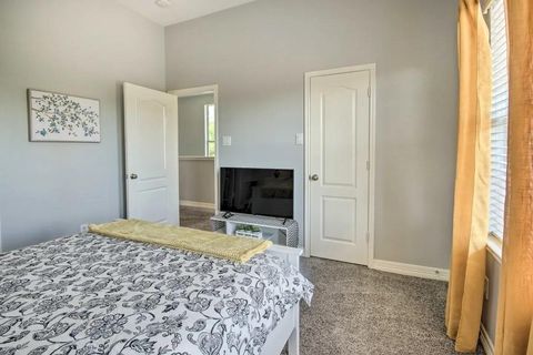 Tiny photo for 207 Knox Street, Houston, TX 77007 (MLS # 57251191)