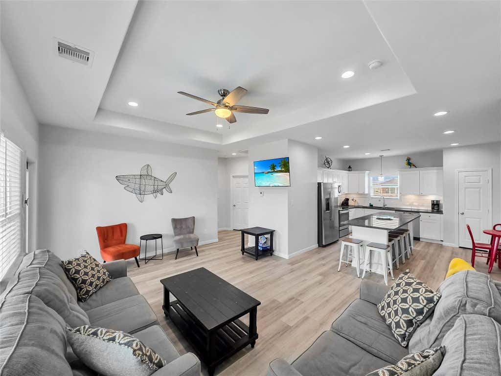 Photo of 2294 E Lobster, Crystal Beach, TX 77650 (MLS # 55382546)
