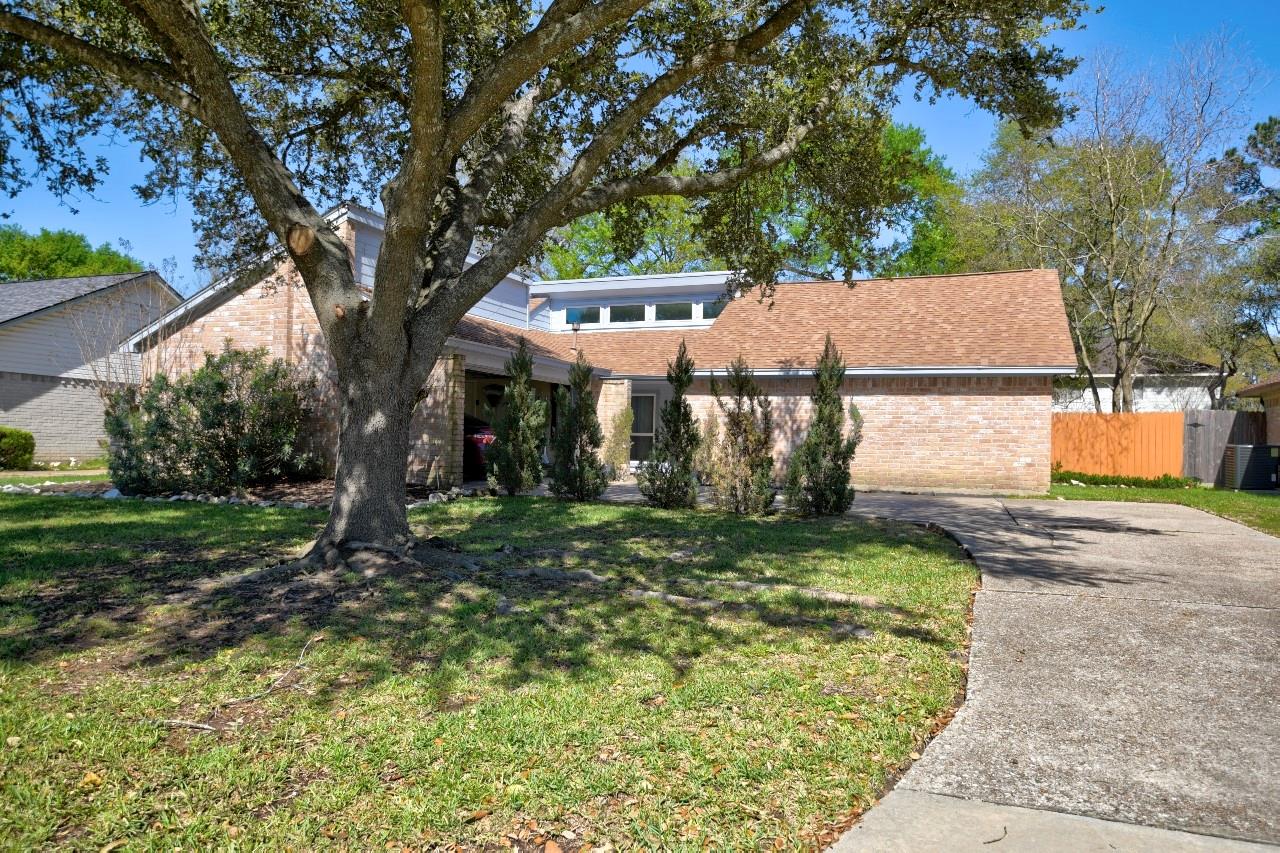 25810 Fairbrook Lane