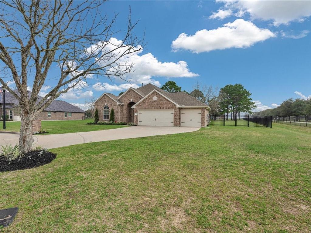 6302 Fisher Reef Drive