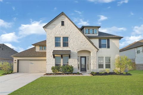 Homes For Sale - 15302 Spring Lake Avenue<br/> Mont Belvieu, TX 77523