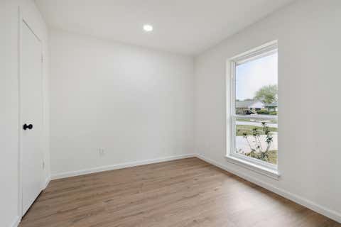 Tiny photo for 9719 Springmont Drive, Houston, TX 77080 (MLS # 69961917)