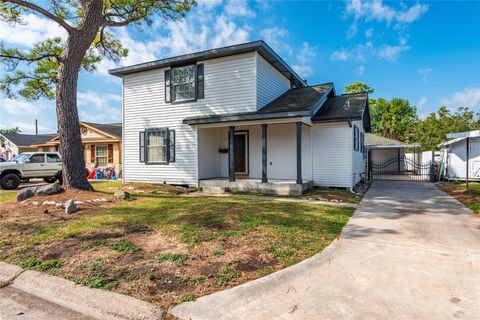 Photo of 1406 George St St, Pasadena, TX 77502 (MLS # 59446207)