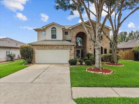 Photo of 10004 Dawn Brook Drive, Pearland, TX 77584 (MLS # 16042629)