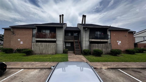 Photo of 9090 S Braeswood Boulevard #89, Houston, TX 77074 (MLS # 81579052)