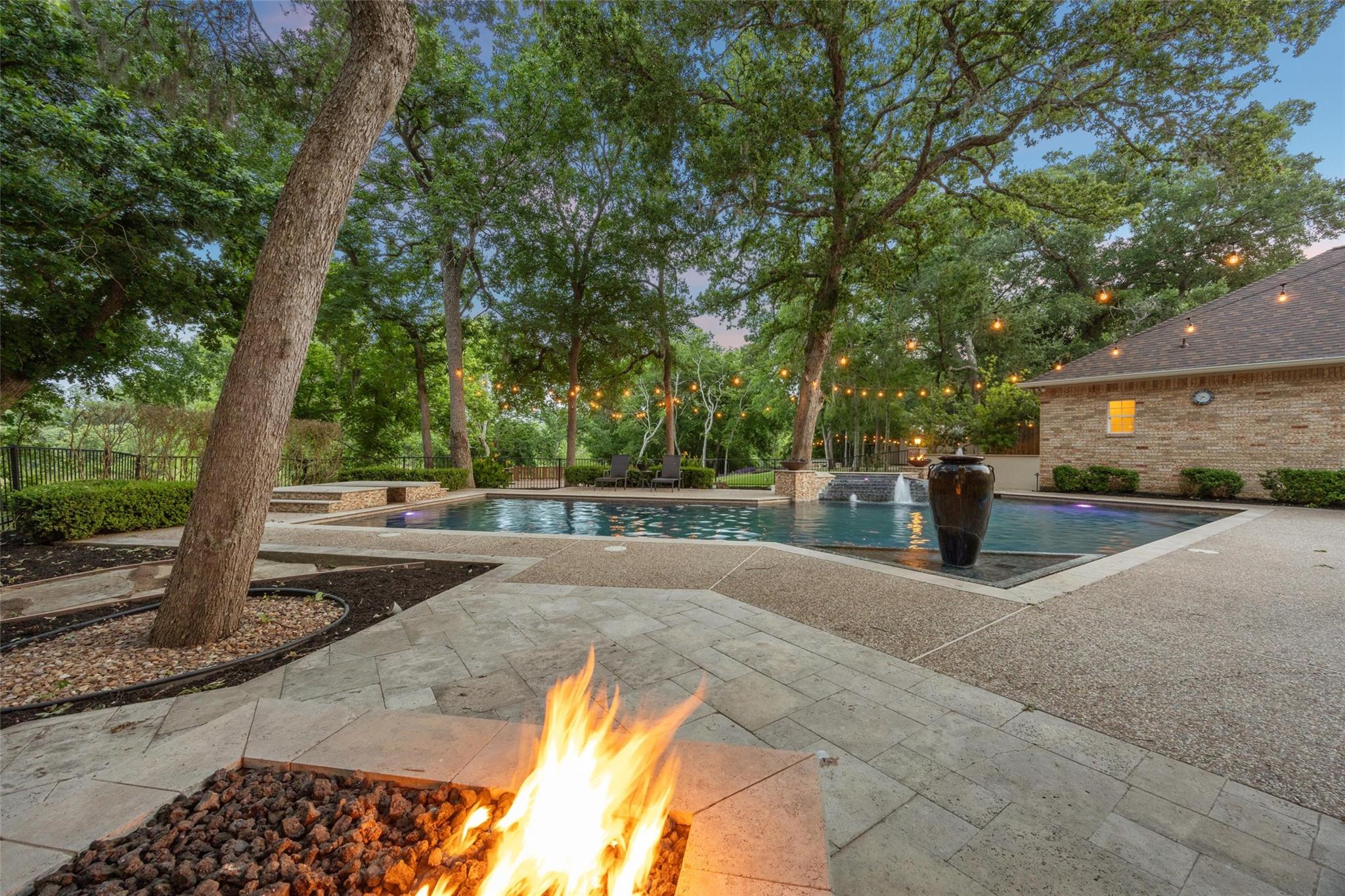 3023 River Forest Drive Drive