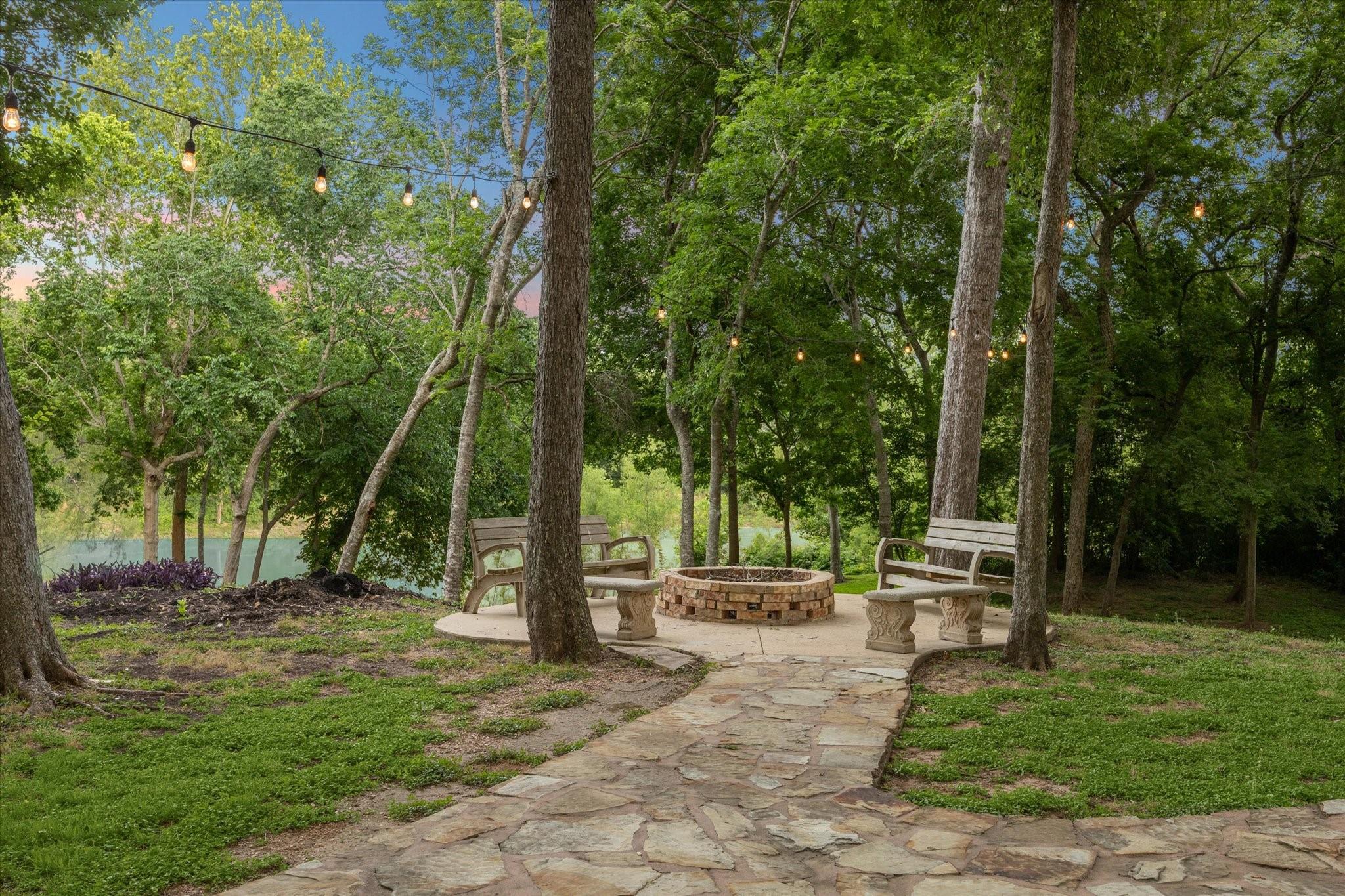 3023 River Forest Drive Drive