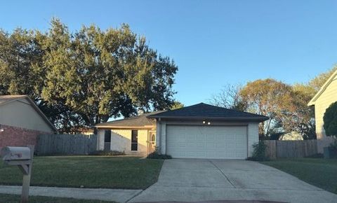 Photo of 4339 Brookhead St Street, Houston, TX 77066 (MLS # 73702349)