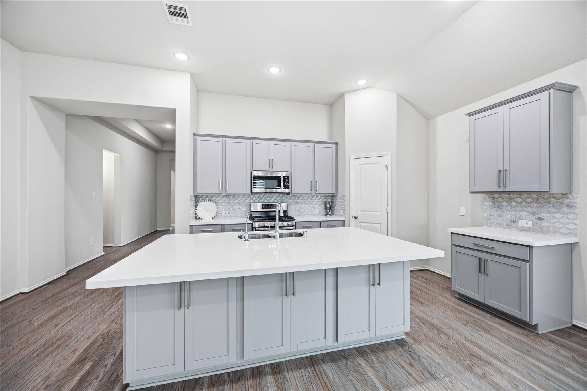 20427 Windcrest Colony Trail