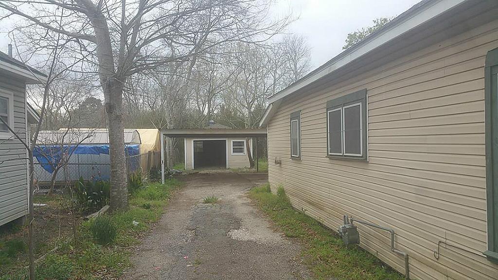 302 Kernohan Street