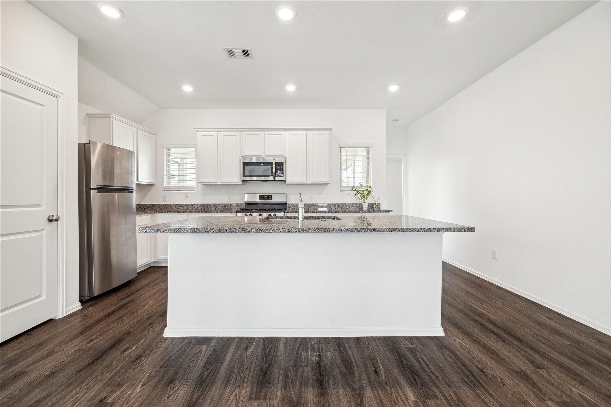 26626 Daylily Grove Street