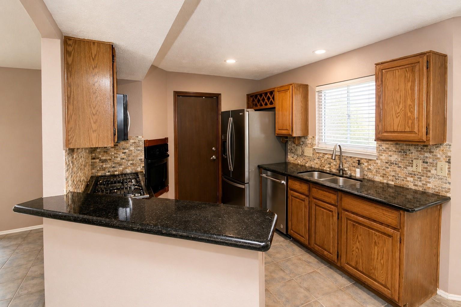 3515 Woodmere Lane