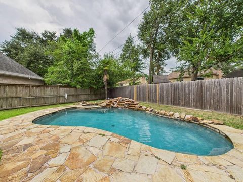 Photo of 3434 Amber Forest Drive, Houston, TX 77068 (MLS # 96341502)