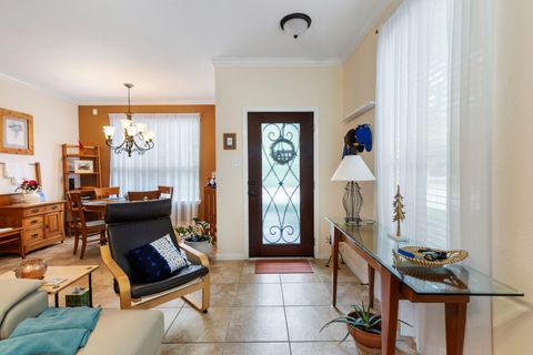 Tiny photo for 3 Avenswood Place, The Woodlands, TX 77382 (MLS # 17387829)