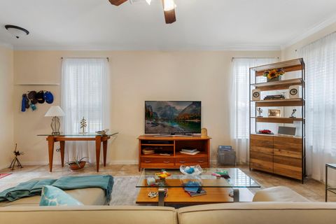 Tiny photo for 3 Avenswood Place, The Woodlands, TX 77382 (MLS # 17387829)