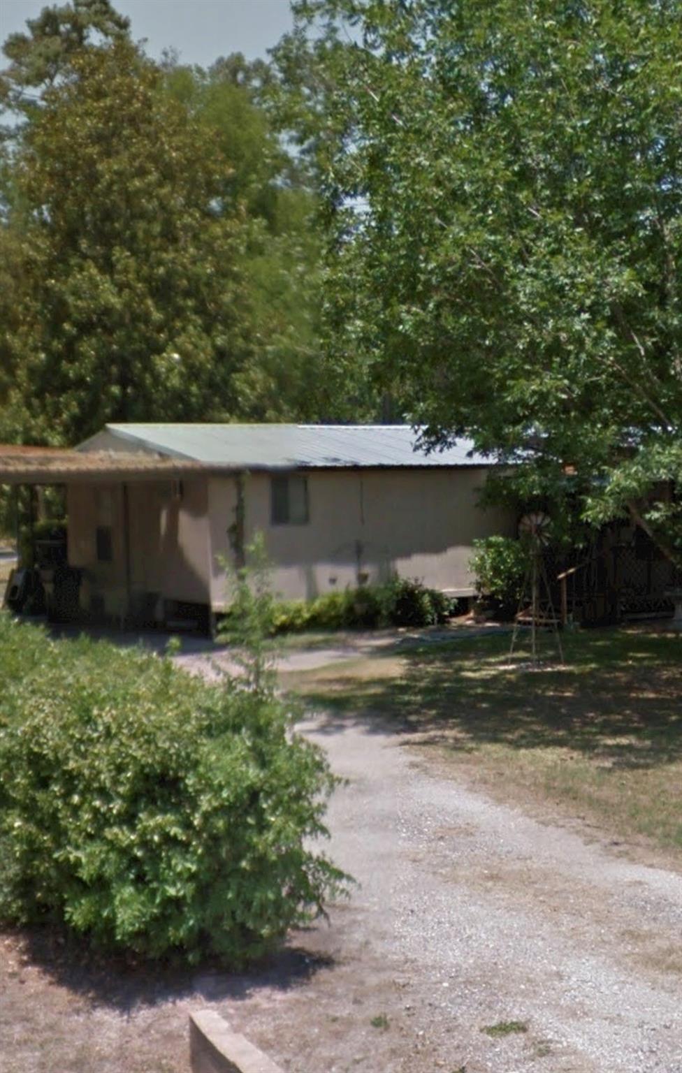 8410 Rolling Oaks Dr