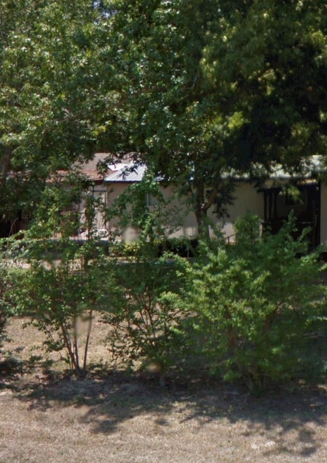 8410 Rolling Oaks Dr