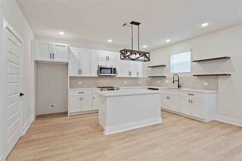 Photo of 7709 Avenue L, Houston, TX 77012 (MLS # 68861513)