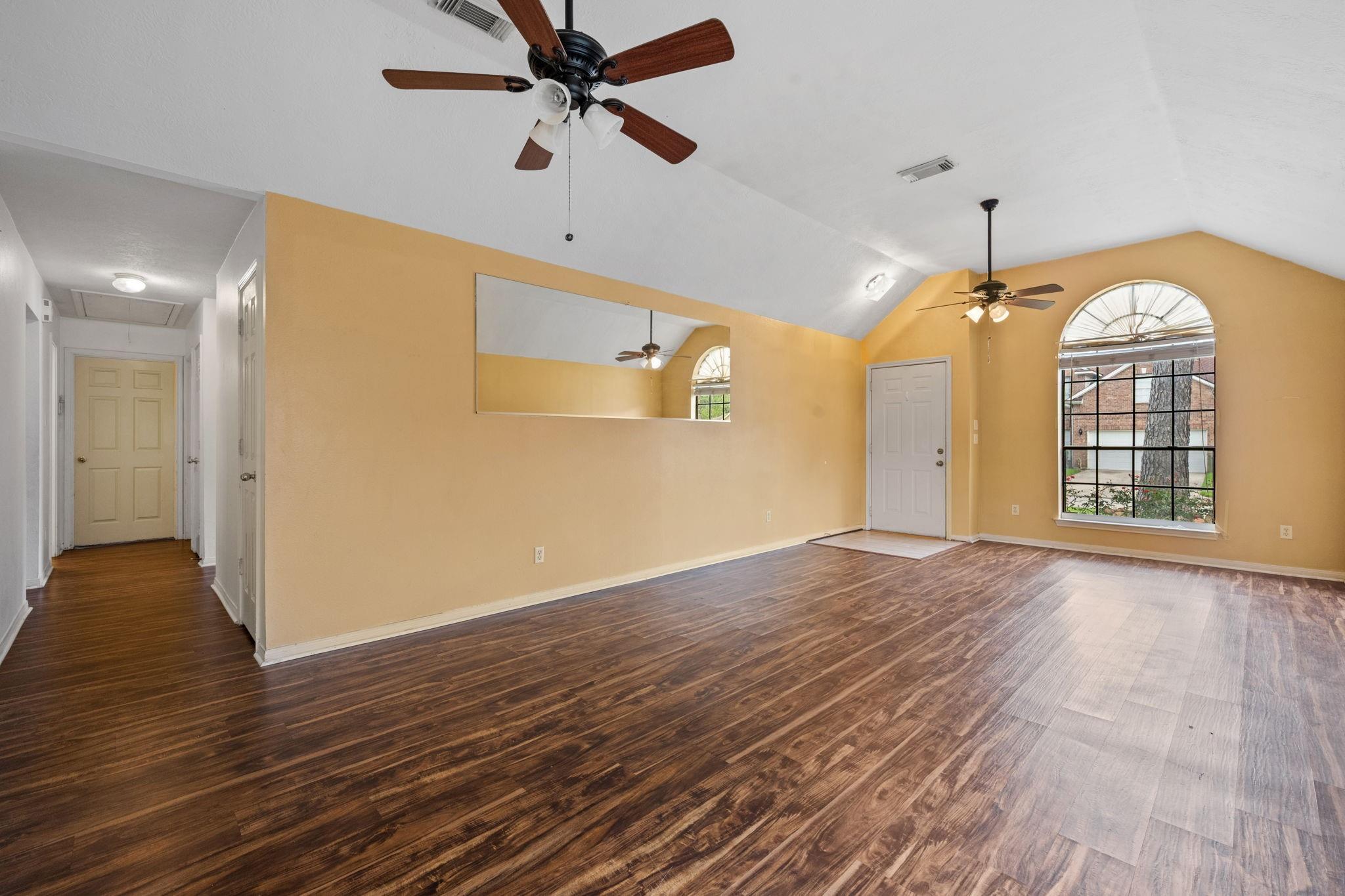 2818 Blue Jay Circle