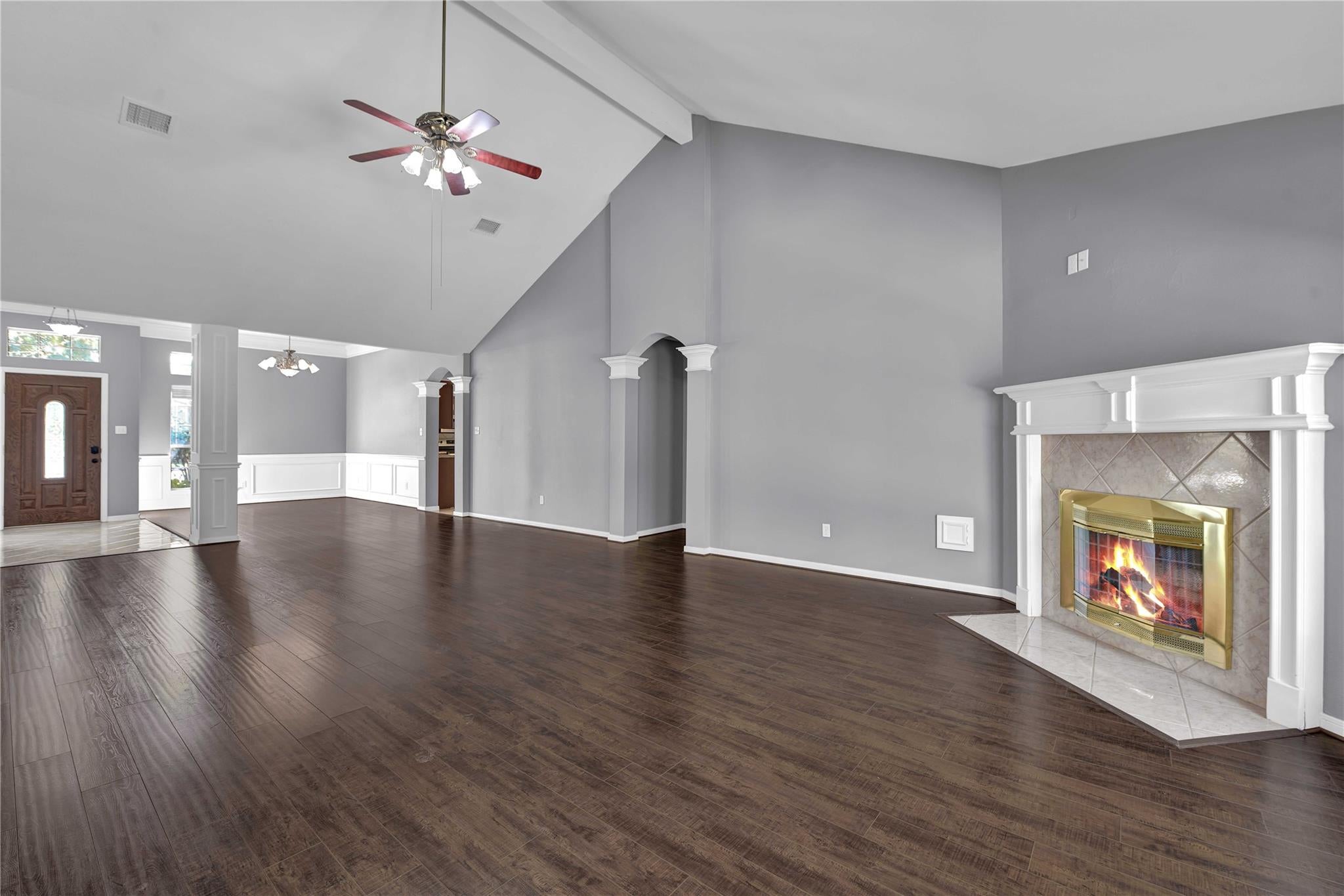 27186 Kings Manor Drive S
