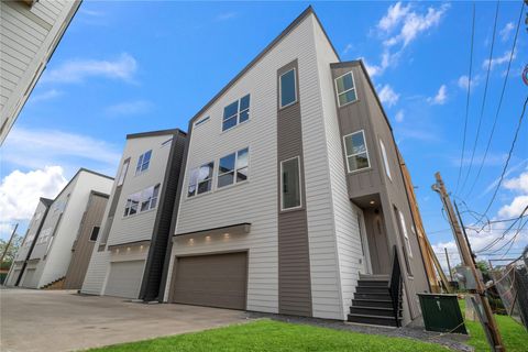 Tiny photo for 2943 Delafield Street, Houston, TX 77023 (MLS # 574347)