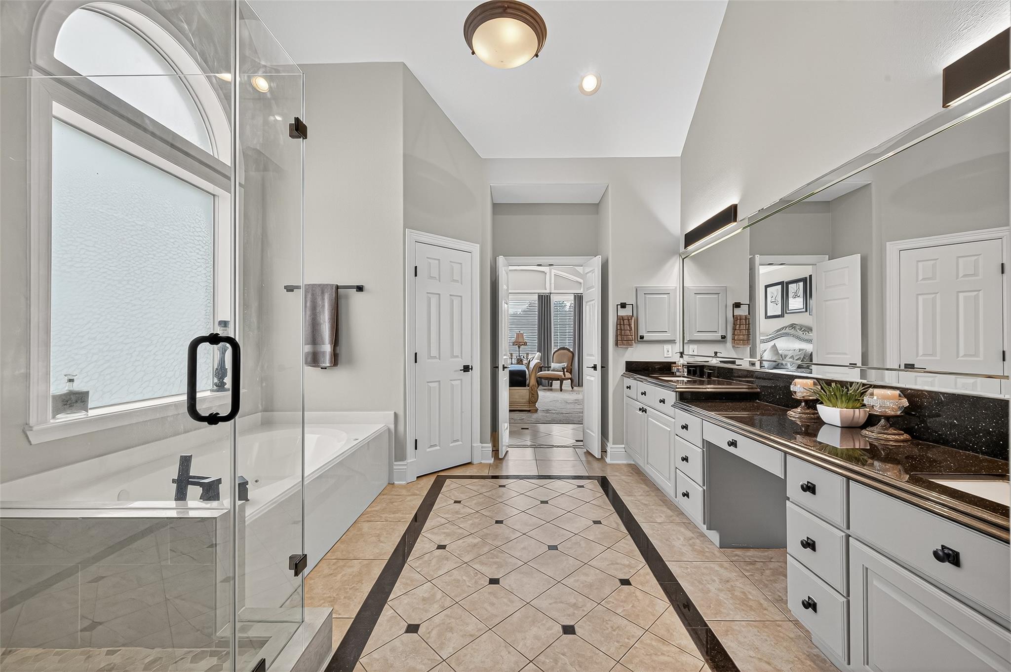 5126 Beacon Point