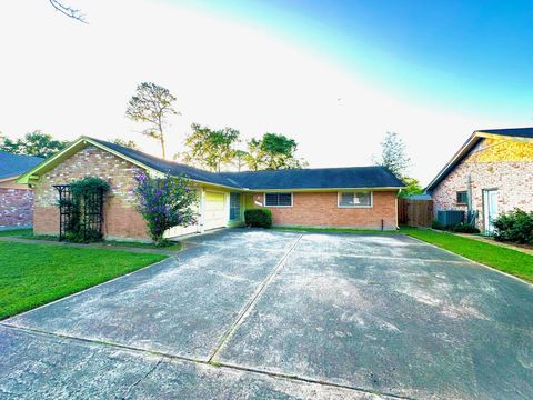 Photo of 7238 Woodfern Drive, Houston, TX 77040 (MLS # 48788897)