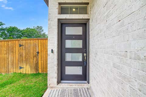 Homes For Rent - 305 Rise Lane<br/> Montgomery, TX 77316