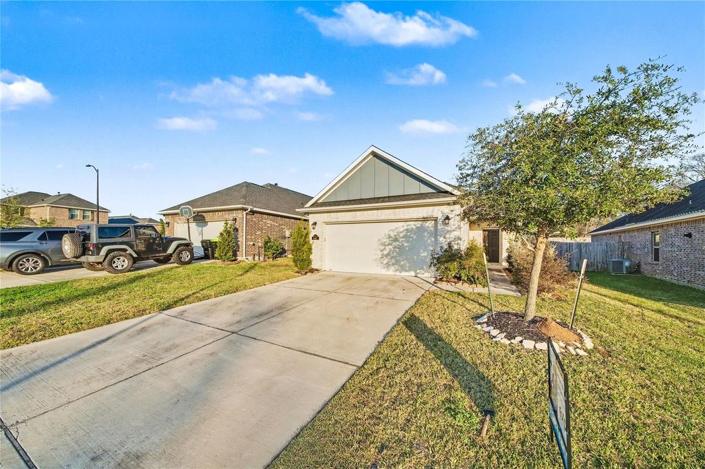 Photo of 8407 Balding Drive, Fulshear, TX 77441 (MLS # 58859472)