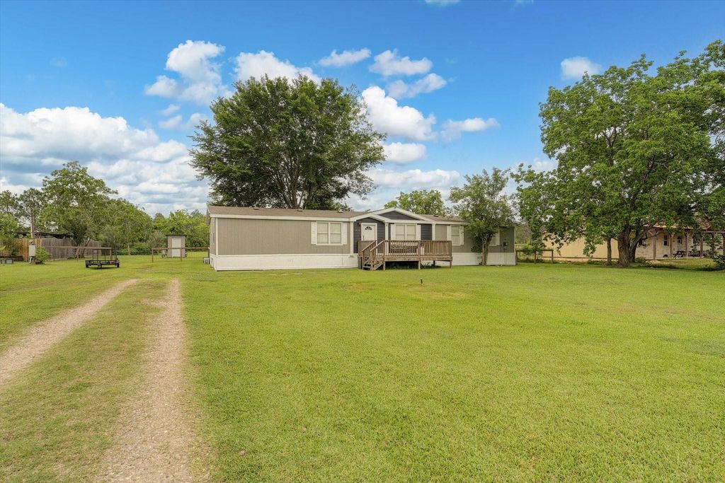Photo of 6419 Burdock Drive, Santa Fe, TX 77510 (MLS # 12383639)