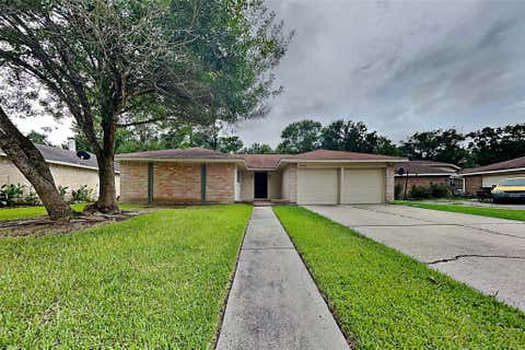 Photo of 16854 Gleneagle Drive N, Conroe, TX 77385 (MLS # 34637091)