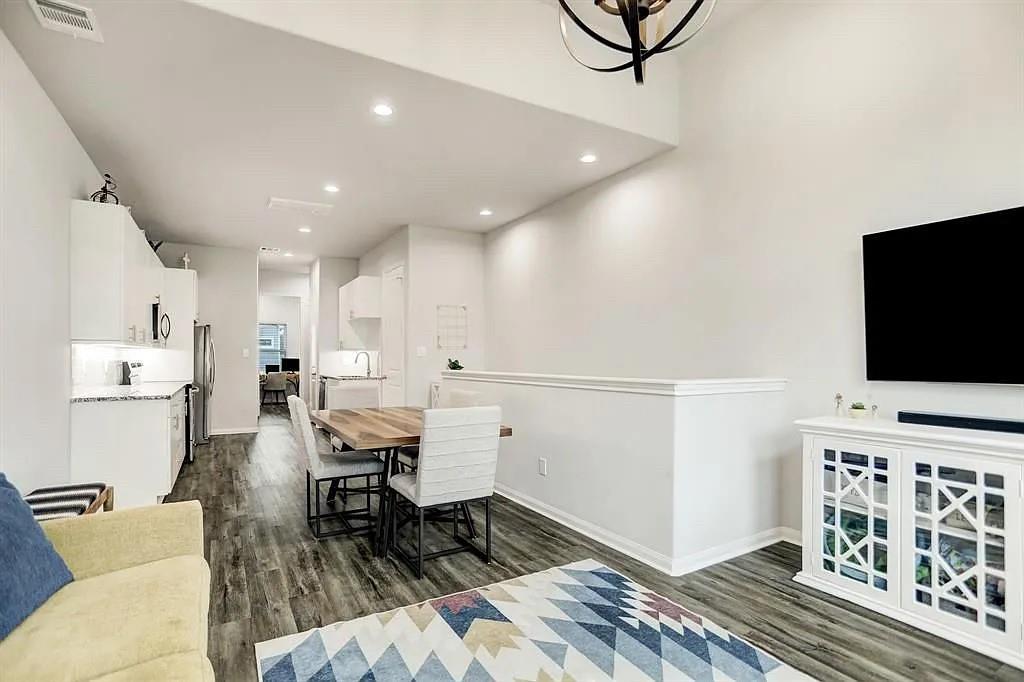 4906 Paradigm Ln Lane