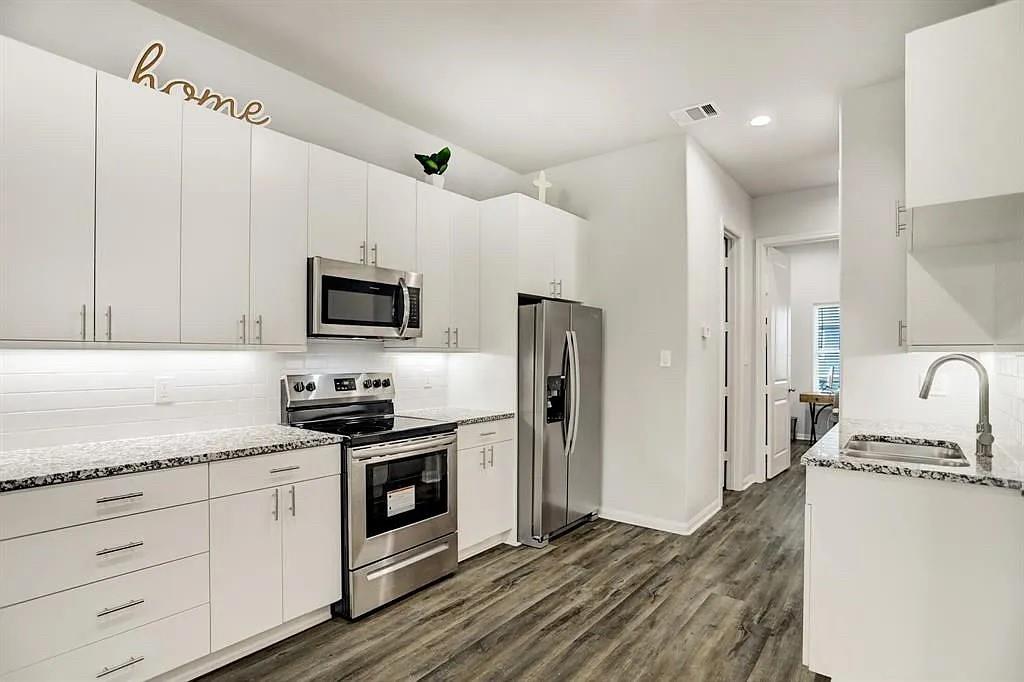 4906 Paradigm Ln Lane