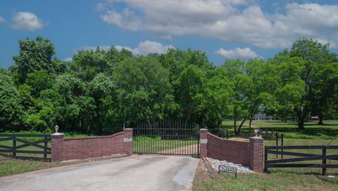 Photo of 42272 Fm 1458 RD, Brookshire, TX 77423 (MLS # 7075689)