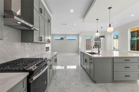 Photo of 2934 El Fenice Lane, Houston, TX 77057 (MLS # 8987394)