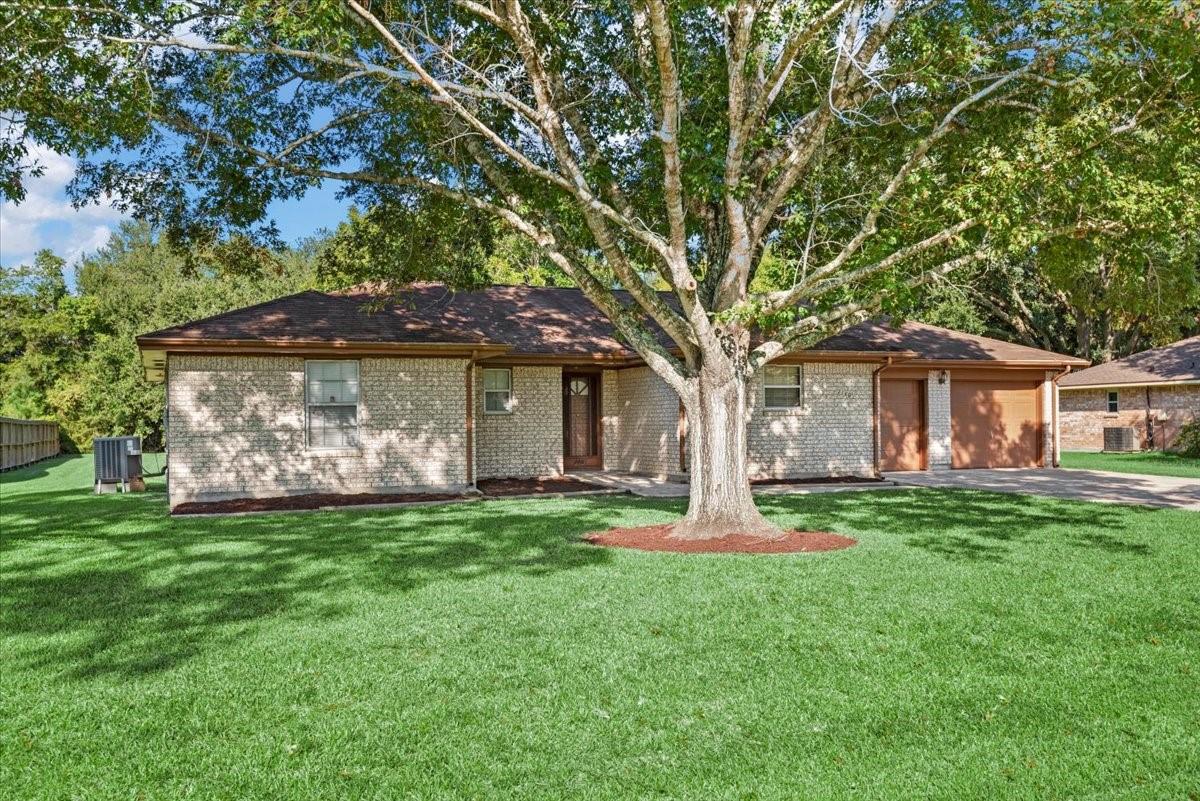 3160 W Meadow Lane