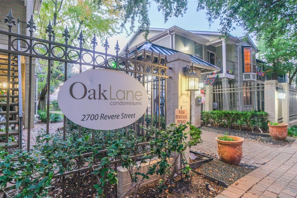 Photo of 2700 Revere Street #106, Houston, TX 77098 (MLS # 2526675)