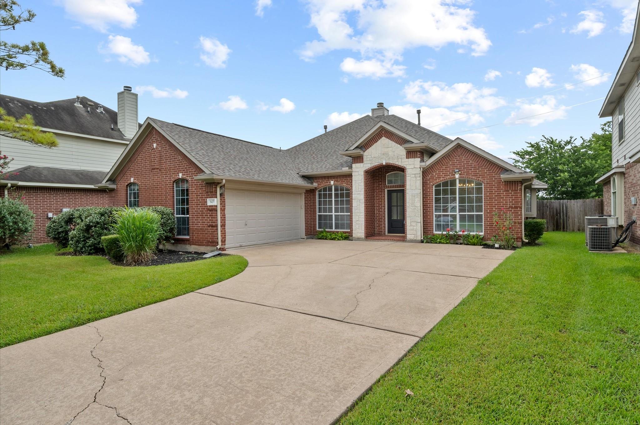 5627 Carta Valley Lane